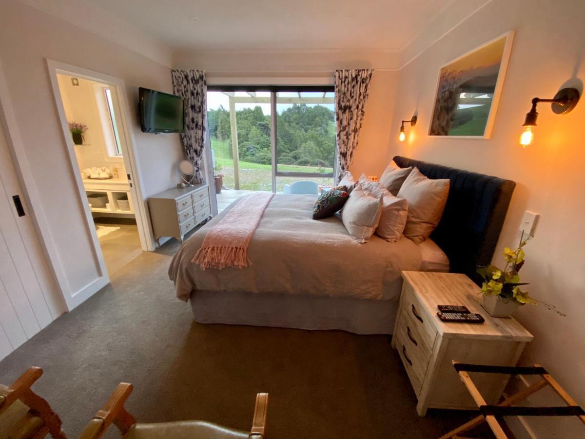 Kauri Glen BnB Te Arai Bagian luar foto